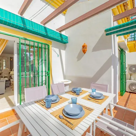 Apartment Cubo's Carib Playa In Marbella&parking
