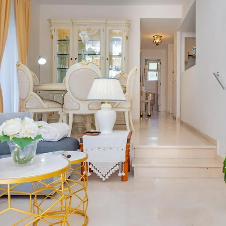 Cubo's Carib Playa In Marbella&parking Apartment